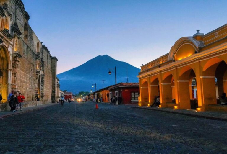 Antigua Guatemala: La Joya Colonial de Centroamérica